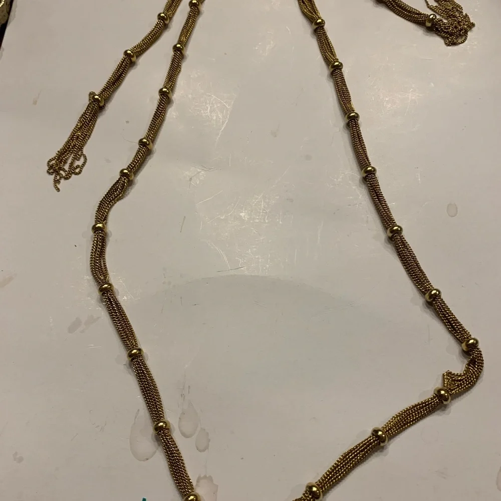 Vintage Gold Beaded Strand Necklace. - Picture 3 of 5